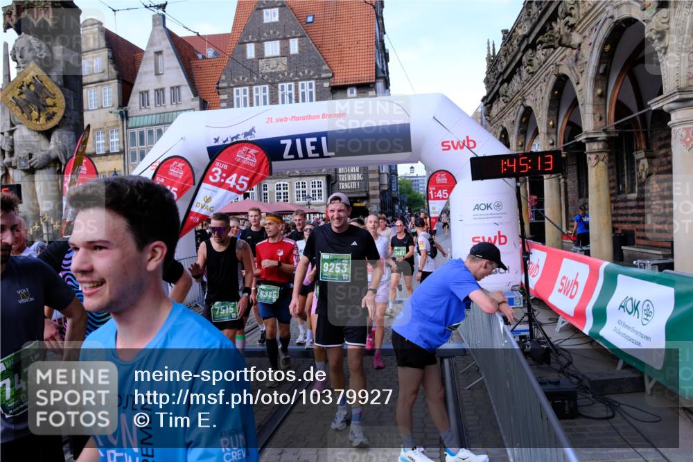 13.09.2026 - 21. swb-Marathon Bremen Tim E. http://msf.ph/oto/10379927 13.09.2026 13:15:35 Ziel 1664, 3357, 3743, 4111, 4382, 4646, 4992, 5003, 5149, 5385, 6011, 6526, 6773, 6902, 7346, 7432, 7497, 7515, 7717, 7730, 8086, 8254, 8255, 9253, 9338, 9483, 13137, 13139 meine-sportfotos.de