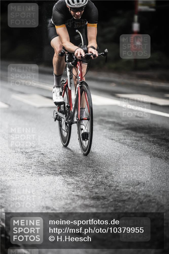 13.09.2026 - Stadtparktriathlon H.Heesch http://msf.ph/oto/10379955 13.09.2026 12:24:17 Radfahren 1030, 1060 meine-sportfotos.de