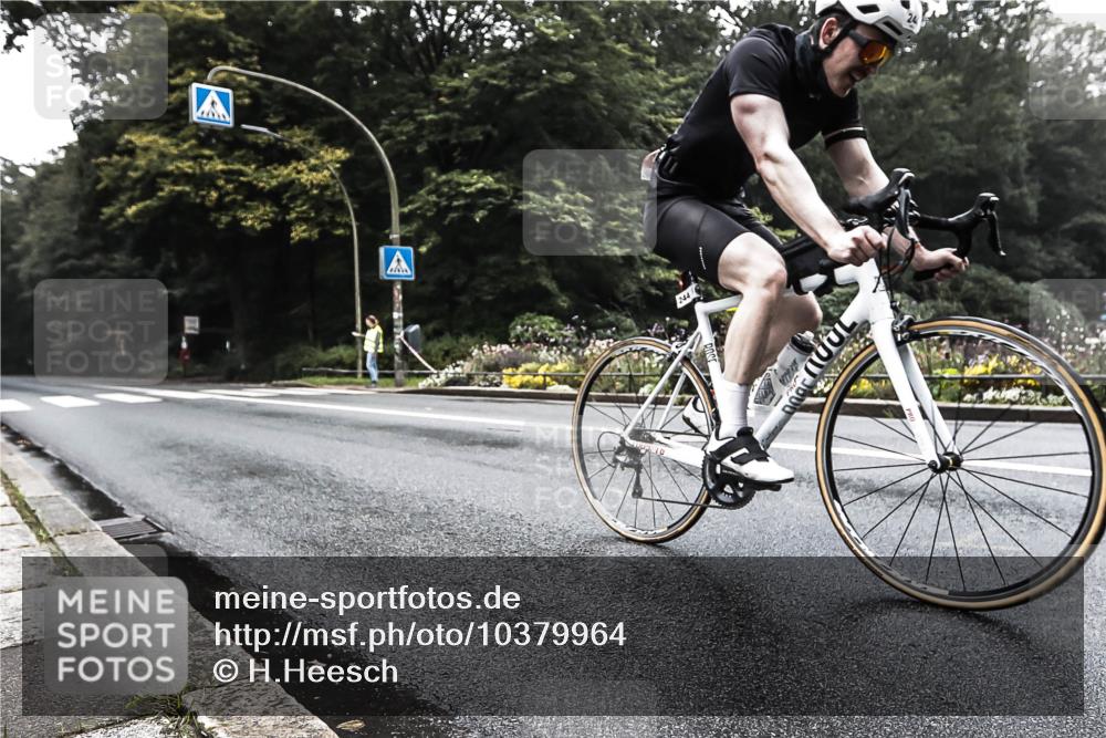 13.09.2026 - Stadtparktriathlon H.Heesch http://msf.ph/oto/10379964 13.09.2026 10:16:55 Radfahren 244 meine-sportfotos.de