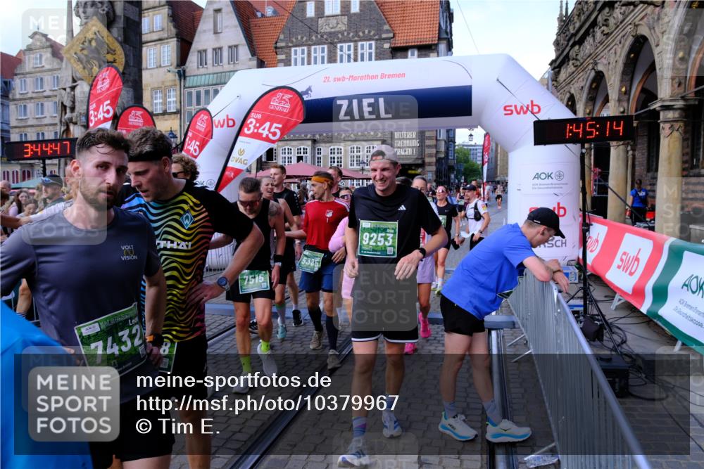 13.09.2026 - 21. swb-Marathon Bremen Tim E. http://msf.ph/oto/10379967 13.09.2026 13:15:35 Ziel 1664, 3357, 3743, 4111, 4382, 4646, 4992, 5003, 5149, 5385, 6011, 6526, 6773, 6902, 7346, 7432, 7497, 7515, 7717, 7730, 8086, 8254, 8255, 9253, 9338, 9483, 13137, 13139 meine-sportfotos.de