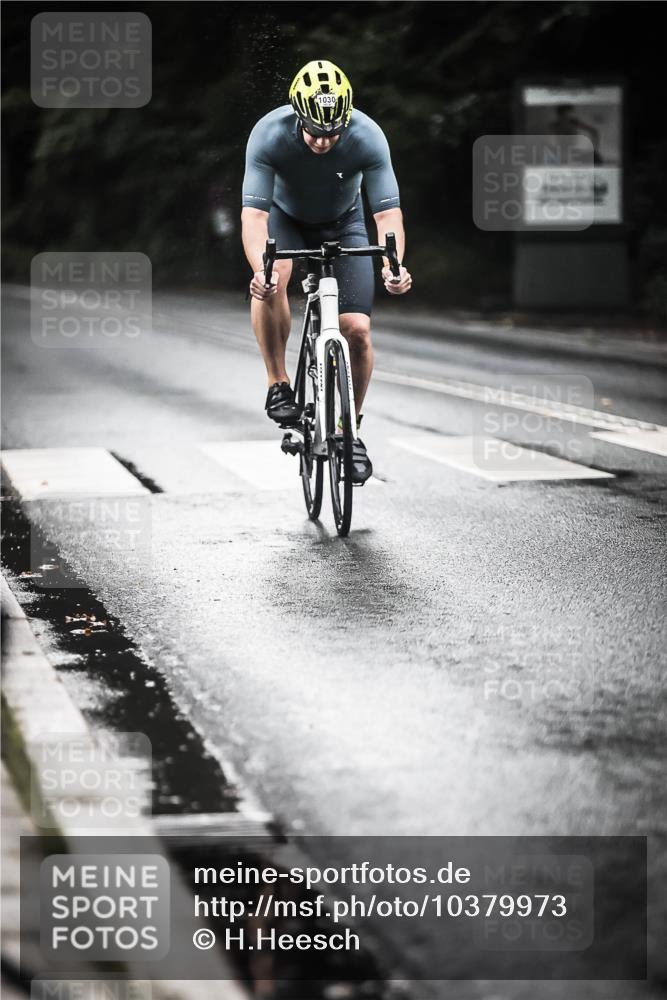 13.09.2026 - Stadtparktriathlon H.Heesch http://msf.ph/oto/10379973 13.09.2026 12:24:19 Radfahren 965, 1025, 1030, 1053, 1060 meine-sportfotos.de