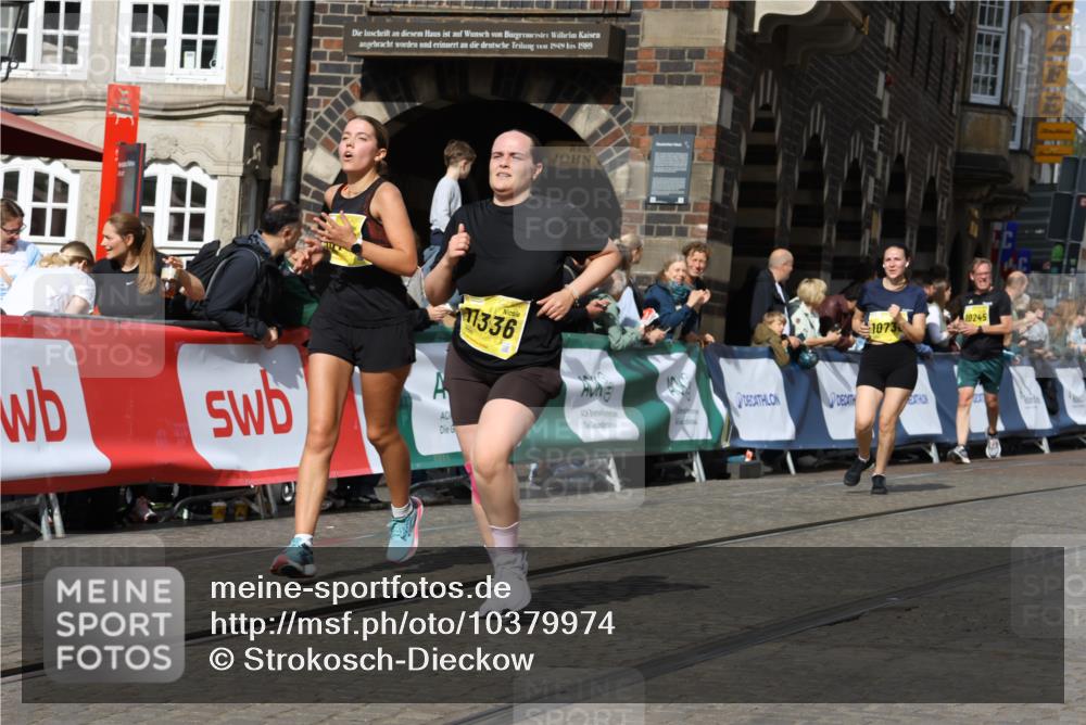 13.09.2026 - 21. swb-Marathon Bremen Strokosch-Dieckow http://msf.ph/oto/10379974 13.09.2026 11:04:25 Ziel 10291, 10390, 10403, 10516, 10607, 10659, 10671, 10672, 10720, 10726, 10912, 10913, 11149, 11221, 11318, 11319, 11470, 11471, 11511, 11539, 11618, 11726, 11909, 12001, 12103, 12113, 12140, 12260, 12276, 12392, 12433, 10160, 10711, 10755, 10877, 11114, 11364, 11592, 11761, 11991 meine-sportfotos.de