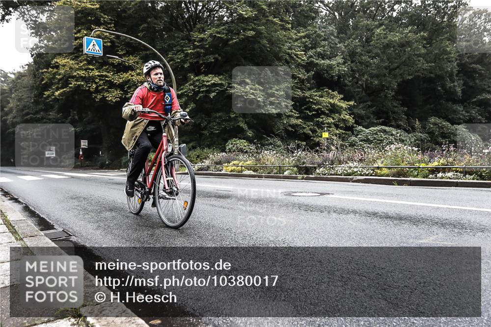 13.09.2026 - Stadtparktriathlon H.Heesch http://msf.ph/oto/10380017 13.09.2026 10:17:39 Radfahren 275, 337 meine-sportfotos.de