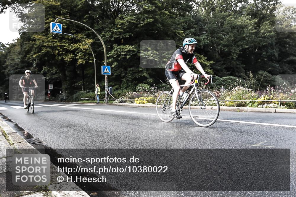 13.09.2026 - Stadtparktriathlon H.Heesch http://msf.ph/oto/10380022 13.09.2026 10:52:30 Radfahren 371, 490, 502, 568, 575, 581 meine-sportfotos.de