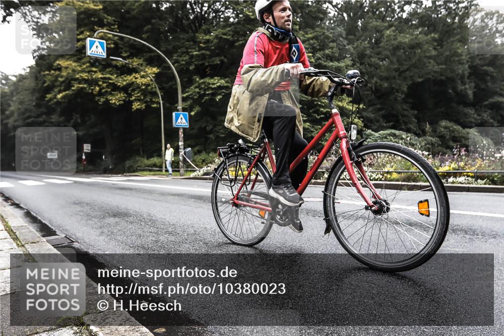 13.09.2026 - Stadtparktriathlon H.Heesch http://msf.ph/oto/10380023 13.09.2026 10:17:40 Radfahren 275, 337 meine-sportfotos.de