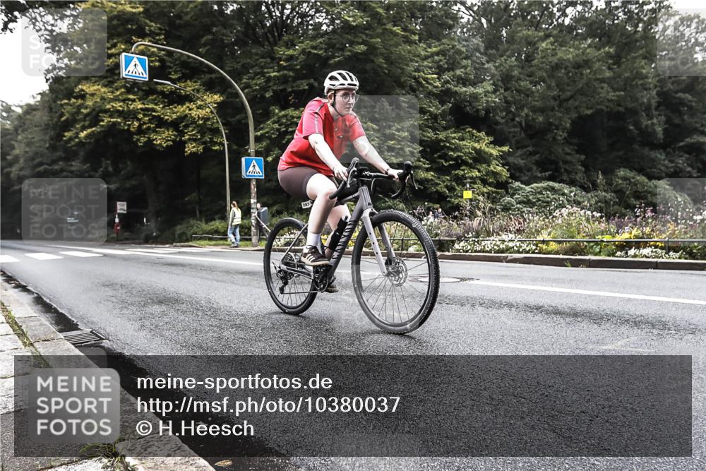 13.09.2026 - Stadtparktriathlon H.Heesch http://msf.ph/oto/10380037 13.09.2026 10:17:55 Radfahren 283 meine-sportfotos.de