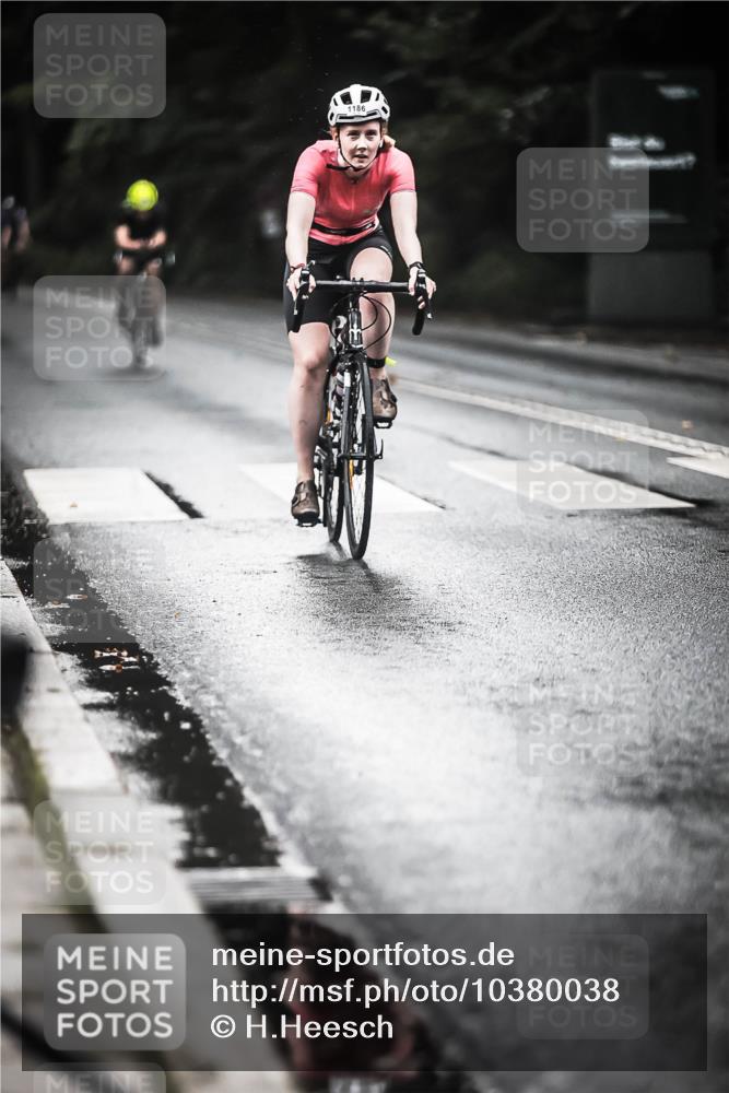 13.09.2026 - Stadtparktriathlon H.Heesch http://msf.ph/oto/10380038 13.09.2026 12:24:28 Radfahren 965, 977, 1025, 1053, 1111, 1186 meine-sportfotos.de