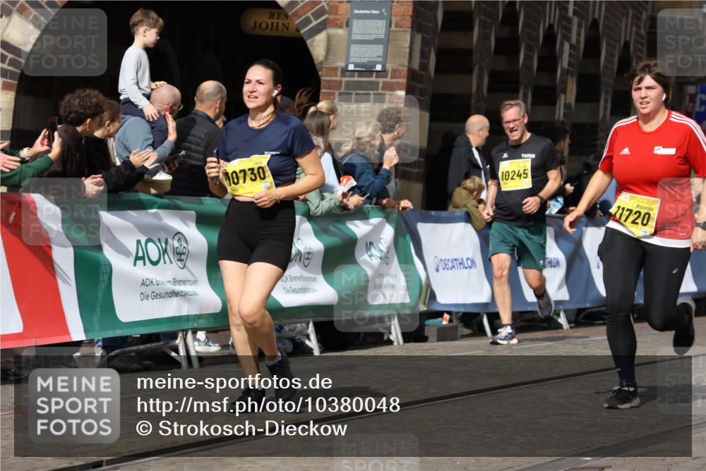 13.09.2026 - 21. swb-Marathon Bremen Strokosch-Dieckow http://msf.ph/oto/10380048 13.09.2026 11:04:28 Ziel 10182, 10291, 10390, 10516, 10607, 10671, 10672, 10726, 10912, 10913, 11221, 11318, 11319, 11336, 11470, 11471, 11539, 11618, 11726, 11909, 12001, 12103, 12113, 12140, 12260, 12276, 12392, 12433, 10160, 10481, 10711, 10877, 11114, 11364, 11366, 11592, 11705, 11761, 11991 meine-sportfotos.de