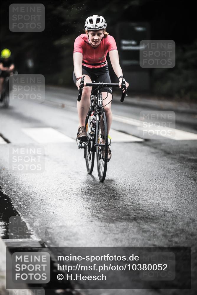 13.09.2026 - Stadtparktriathlon H.Heesch http://msf.ph/oto/10380052 13.09.2026 12:24:29 Radfahren 965, 977, 1025, 1053, 1111, 1186 meine-sportfotos.de