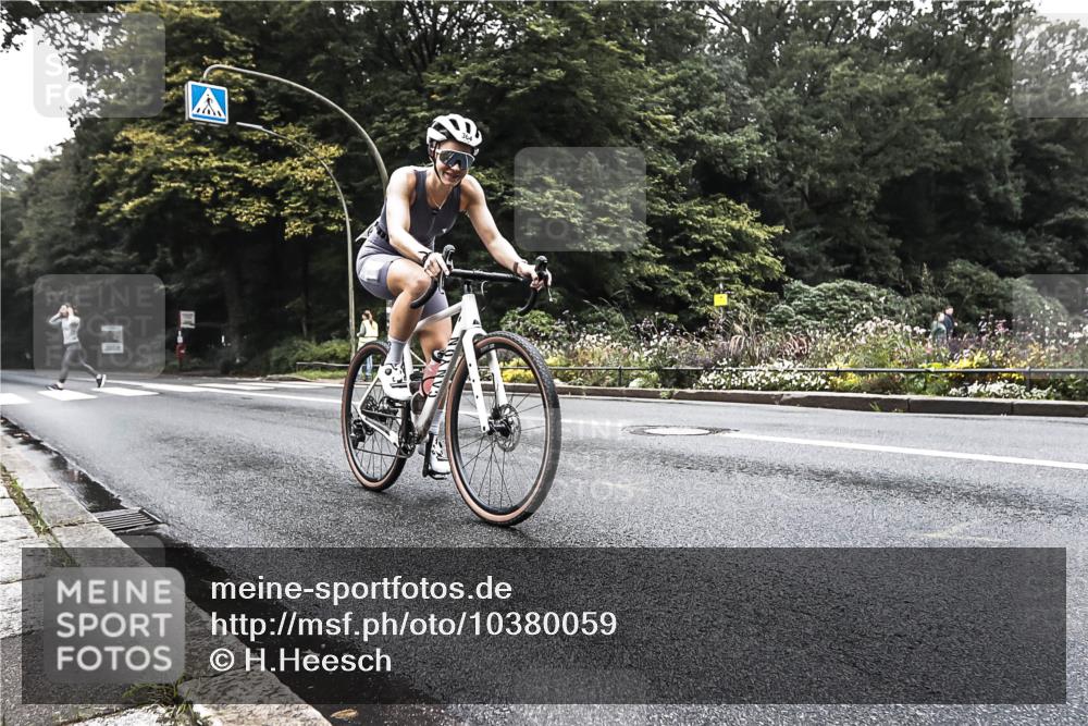 13.09.2026 - Stadtparktriathlon H.Heesch http://msf.ph/oto/10380059 13.09.2026 10:18:03 Radfahren 316, 364, 421 meine-sportfotos.de