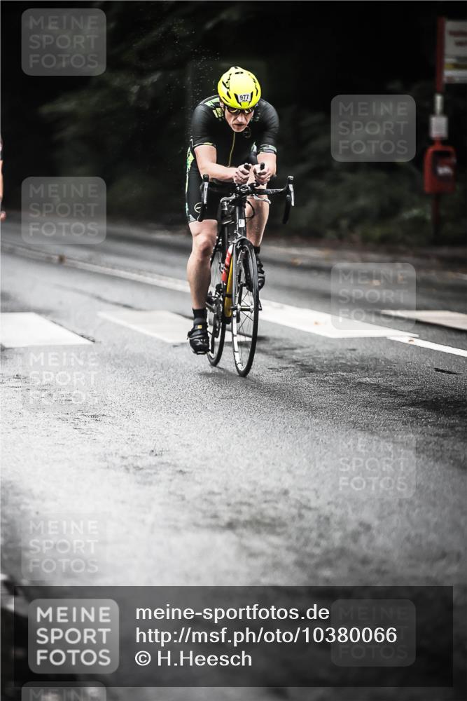 13.09.2026 - Stadtparktriathlon H.Heesch http://msf.ph/oto/10380066 13.09.2026 12:24:31 Radfahren 977, 1039, 1044, 1053, 1111, 1186 meine-sportfotos.de