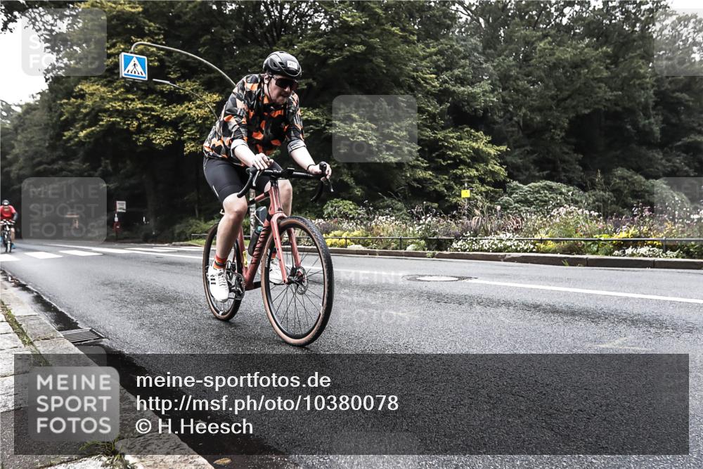 13.09.2026 - Stadtparktriathlon H.Heesch http://msf.ph/oto/10380078 13.09.2026 10:18:21 Radfahren 261 meine-sportfotos.de