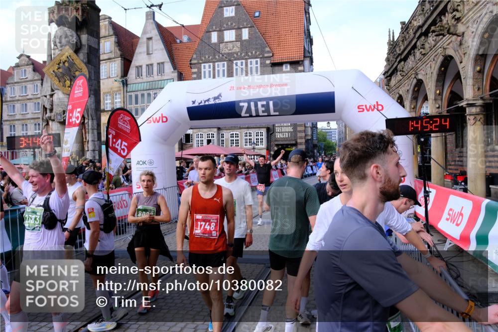 13.09.2026 - 21. swb-Marathon Bremen Tim E. http://msf.ph/oto/10380082 13.09.2026 13:15:46 Ziel 1445, 3346, 3743, 4212, 4646, 4653, 4663, 6011, 6162, 6526, 7203, 7291, 7346, 7717, 7730, 7992, 8086, 8254, 8255, 9029, 9391, 9777 meine-sportfotos.de