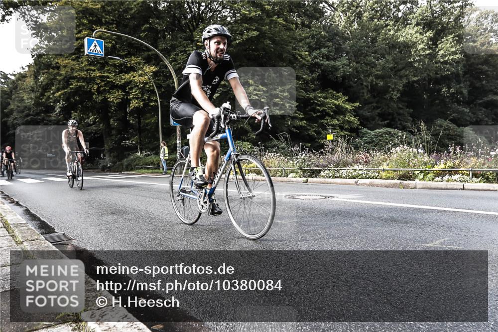 13.09.2026 - Stadtparktriathlon H.Heesch http://msf.ph/oto/10380084 13.09.2026 10:52:33 Radfahren 371, 412, 479, 502, 518, 568, 584 meine-sportfotos.de