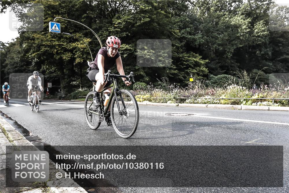 13.09.2026 - Stadtparktriathlon H.Heesch http://msf.ph/oto/10380116 13.09.2026 10:52:36 Radfahren 412, 454, 479, 502, 518, 569, 584 meine-sportfotos.de