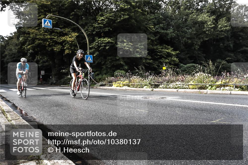 13.09.2026 - Stadtparktriathlon H.Heesch http://msf.ph/oto/10380137 13.09.2026 10:52:37 Radfahren 412, 454, 479, 518, 569, 584 meine-sportfotos.de