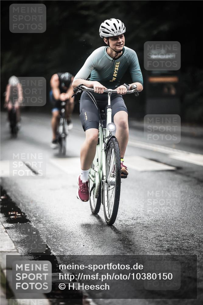 13.09.2026 - Stadtparktriathlon H.Heesch http://msf.ph/oto/10380150 13.09.2026 12:24:39 Radfahren 964, 995, 1039, 1044, 1114, 1166, 1170, 1174 meine-sportfotos.de