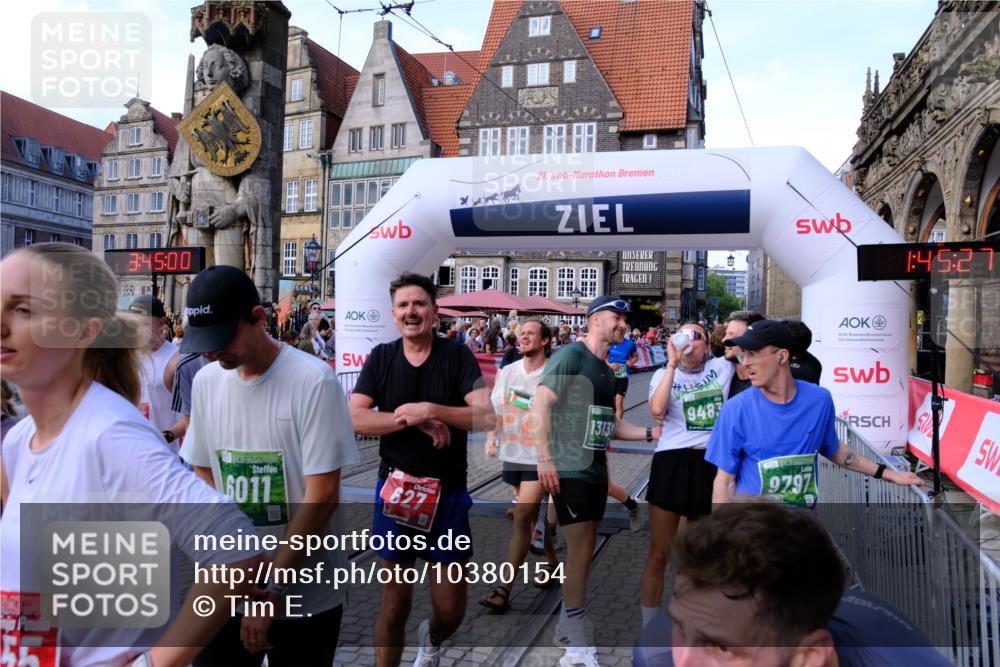 13.09.2026 - 21. swb-Marathon Bremen Tim E. http://msf.ph/oto/10380154 13.09.2026 13:15:49 Ziel 1033, 1445, 3346, 4212, 4646, 4653, 4663, 5533, 6162, 6526, 7203, 7291, 7346, 7992, 8086, 8254, 8255, 9029, 9391, 9475, 9777 meine-sportfotos.de