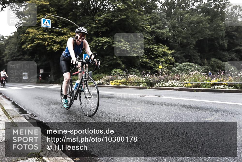 13.09.2026 - Stadtparktriathlon H.Heesch http://msf.ph/oto/10380178 13.09.2026 10:18:59 Radfahren 378, 447 meine-sportfotos.de