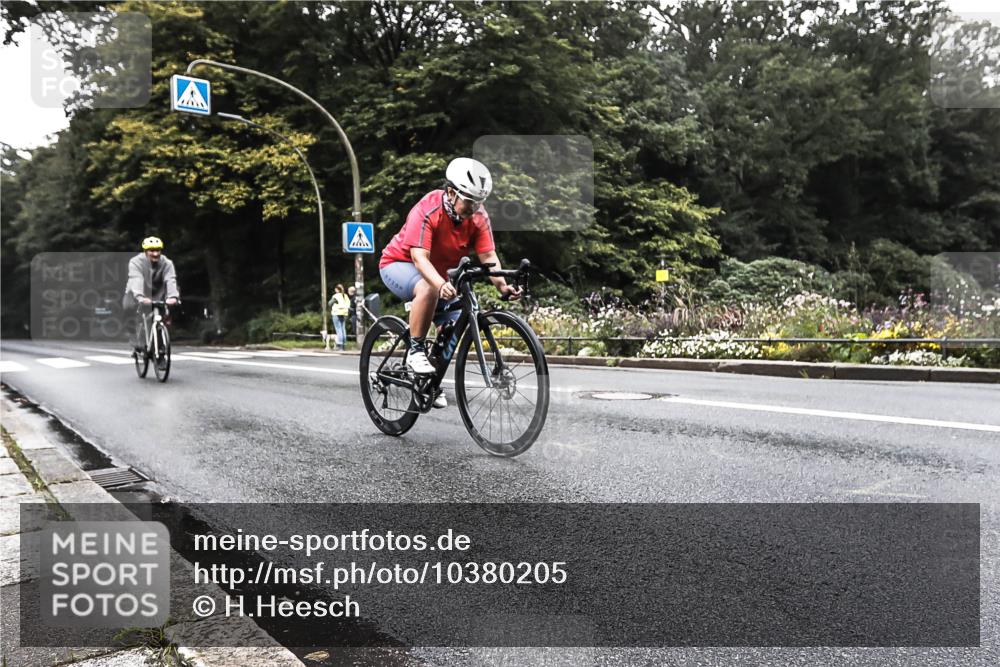 13.09.2026 - Stadtparktriathlon H.Heesch http://msf.ph/oto/10380205 13.09.2026 10:19:08 Radfahren 247, 274, 309 meine-sportfotos.de