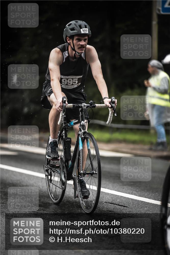 13.09.2026 - Stadtparktriathlon H.Heesch http://msf.ph/oto/10380220 13.09.2026 12:24:43 Radfahren 964, 995, 1114, 1166, 1170, 1174 meine-sportfotos.de