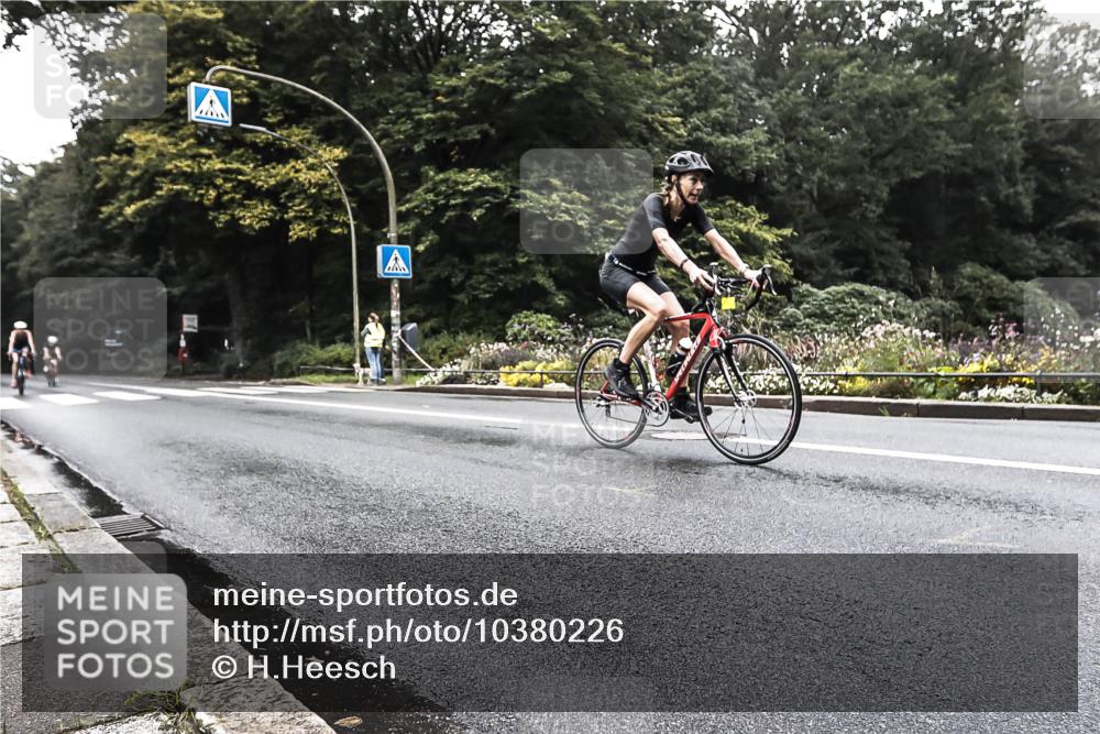 13.09.2026 - Stadtparktriathlon H.Heesch http://msf.ph/oto/10380226 13.09.2026 10:19:21 Radfahren 312, 344, 372, 399, 454 meine-sportfotos.de