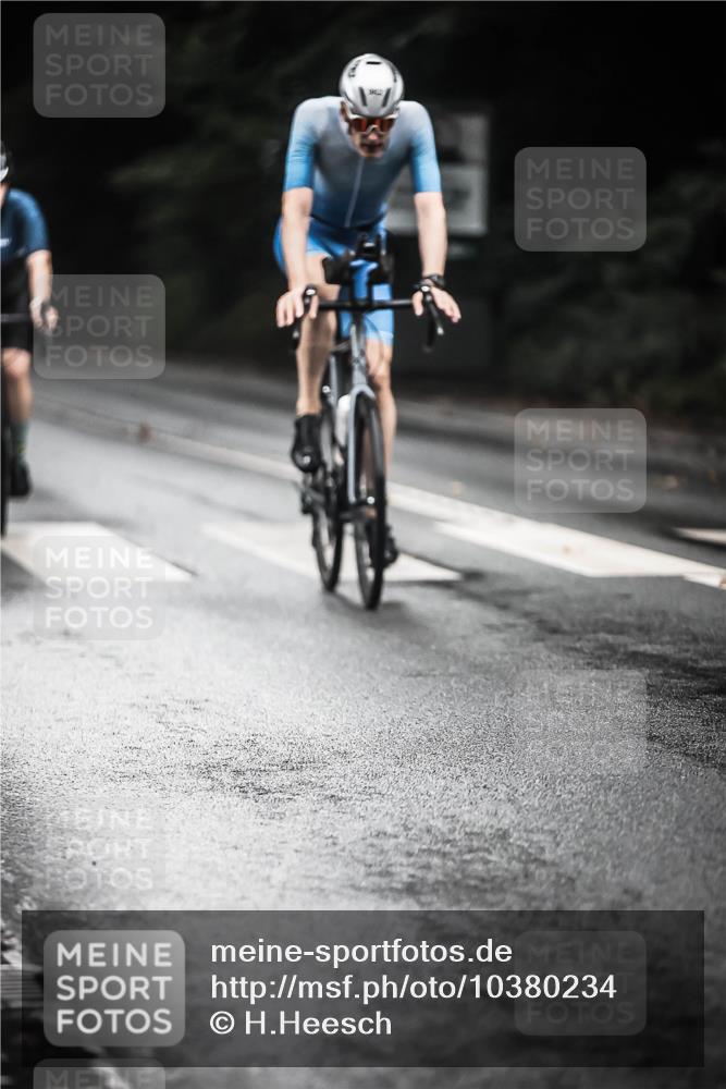 13.09.2026 - Stadtparktriathlon H.Heesch http://msf.ph/oto/10380234 13.09.2026 12:24:52 Radfahren 962, 1058, 1117 meine-sportfotos.de