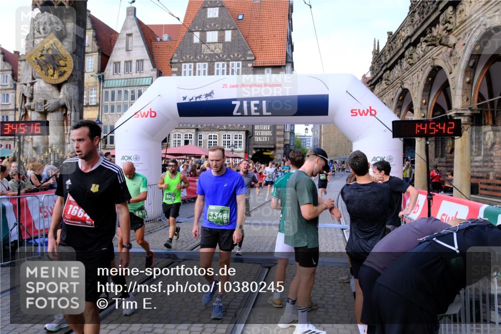 13.09.2026 - 21. swb-Marathon Bremen Tim E. http://msf.ph/oto/10380245 13.09.2026 13:16:04 Ziel 982, 1033, 2733, 3119, 3422, 3536, 3689, 3836, 3991, 4573, 5474, 5533, 5588, 5913, 6481, 6515, 9029, 9122, 9475, 9777, 13149, 13249 meine-sportfotos.de