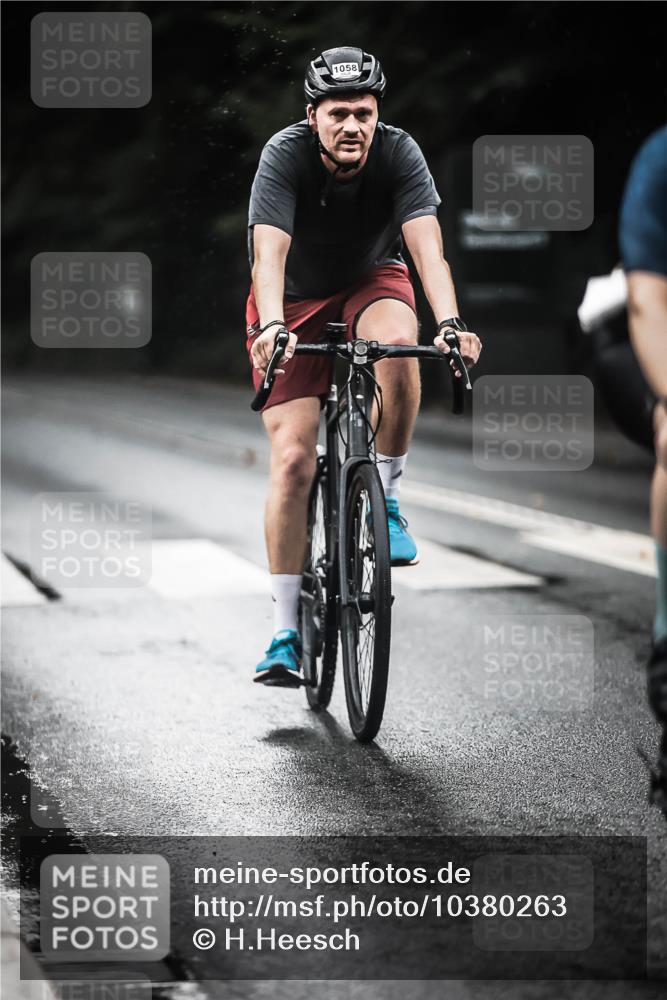 13.09.2026 - Stadtparktriathlon H.Heesch http://msf.ph/oto/10380263 13.09.2026 12:24:55 Radfahren 962, 1058, 1117 meine-sportfotos.de