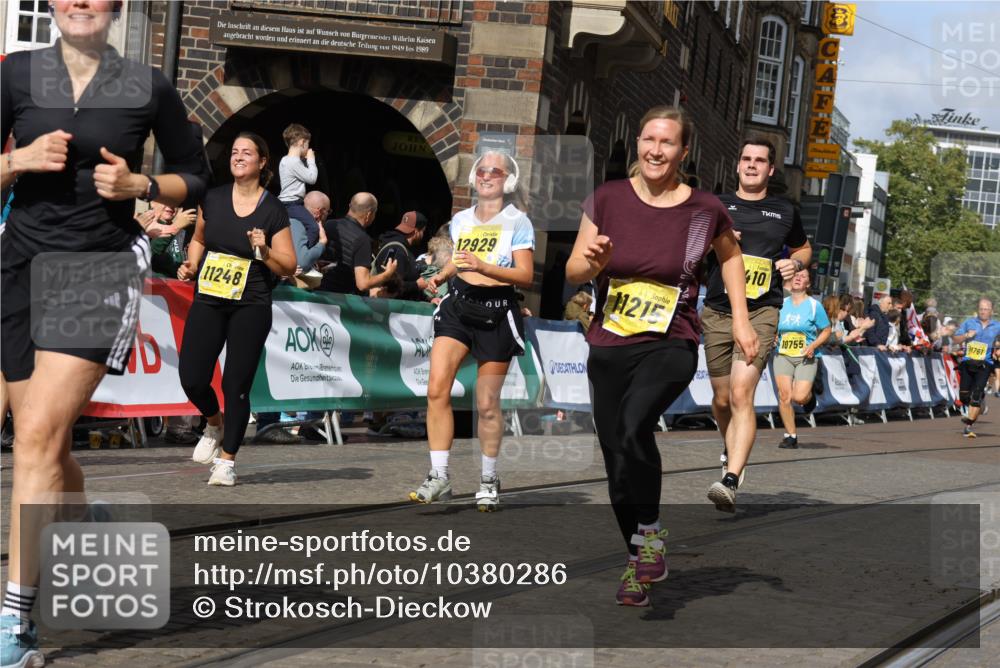 13.09.2026 - 21. swb-Marathon Bremen Strokosch-Dieckow http://msf.ph/oto/10380286 13.09.2026 11:04:34 Ziel 10182, 10245, 10291, 10390, 10516, 10526, 10613, 10671, 10672, 10913, 11214, 11215, 11221, 11318, 11336, 11539, 11720, 11726, 11740, 11909, 12001, 12103, 12113, 12276, 10198, 10283, 10481, 10877, 10940, 11006, 11114, 11364, 11366, 11592, 11705, 12005, 12493, 12495, 12498, 12500, 12502, 12563 meine-sportfotos.de