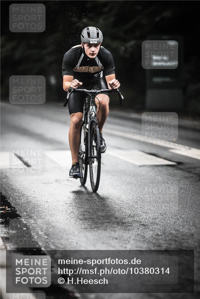 13.09.2026 - Stadtparktriathlon H.Heesch http://msf.ph/oto/10380314 13.09.2026 12:25:08 Radfahren 887, 1016, 1031, 1036, 1168 meine-sportfotos.de