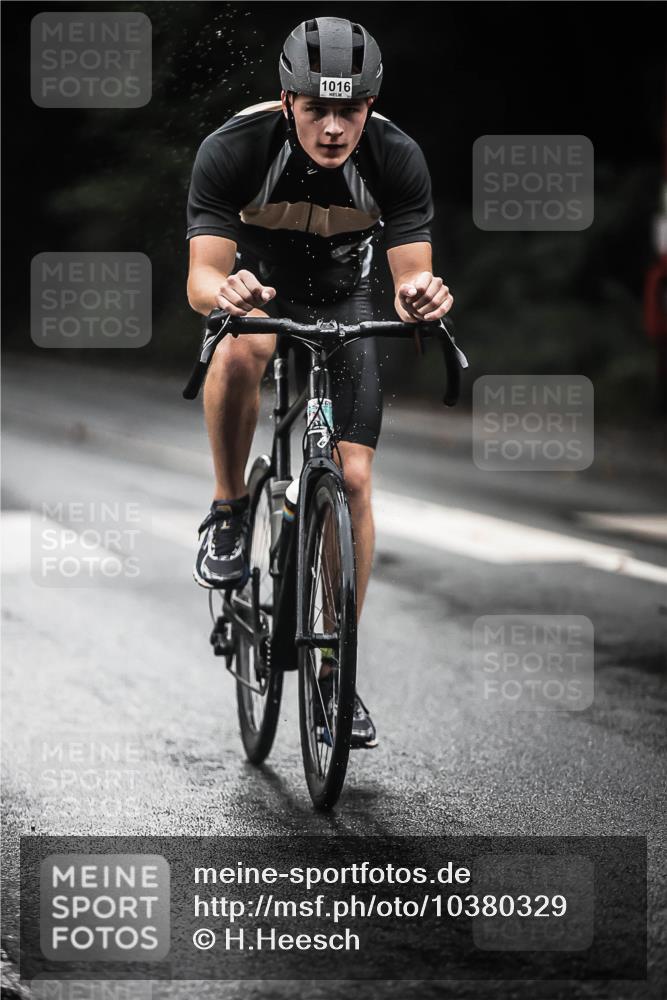 13.09.2026 - Stadtparktriathlon H.Heesch http://msf.ph/oto/10380329 13.09.2026 12:25:08 Radfahren 887, 1016, 1031, 1036, 1168 meine-sportfotos.de