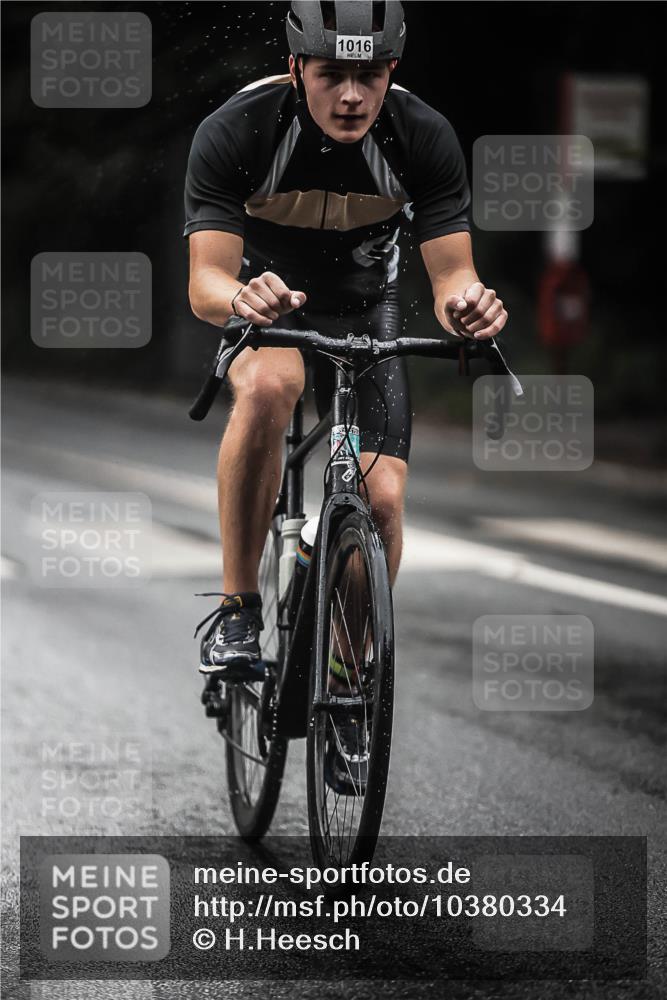 13.09.2026 - Stadtparktriathlon H.Heesch http://msf.ph/oto/10380334 13.09.2026 12:25:08 Radfahren 887, 1016, 1031, 1036, 1168 meine-sportfotos.de