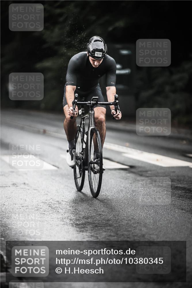 13.09.2026 - Stadtparktriathlon H.Heesch http://msf.ph/oto/10380345 13.09.2026 12:25:11 Radfahren 887, 1016, 1031, 1036, 1124 meine-sportfotos.de