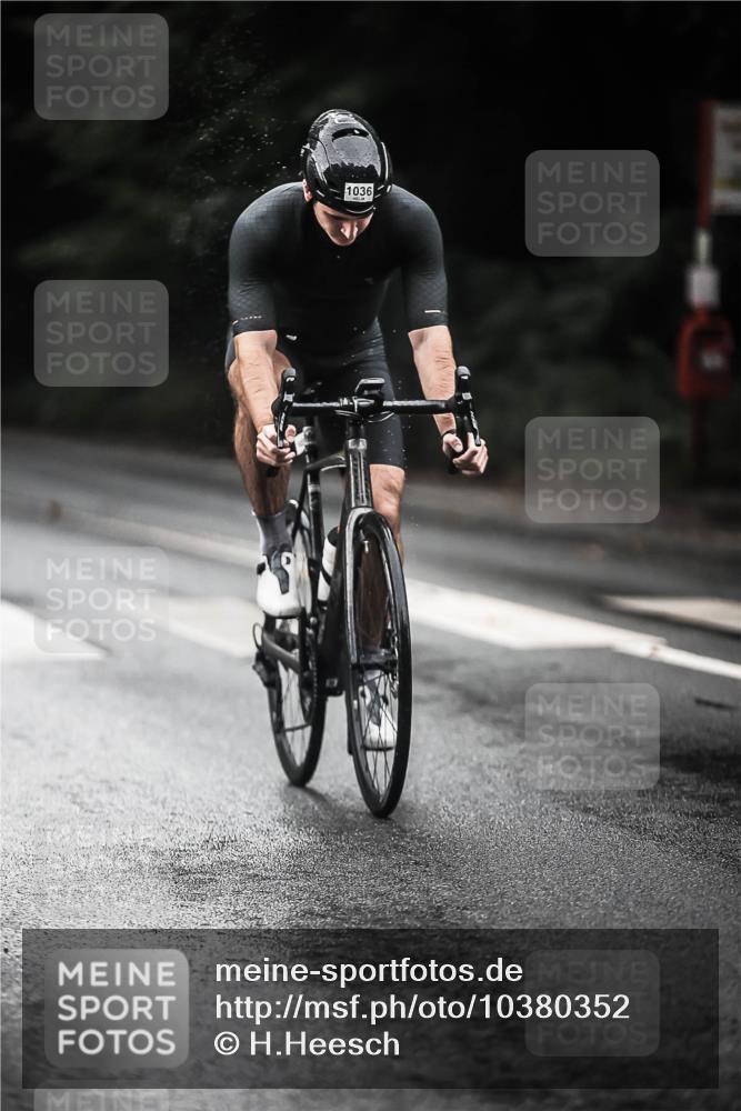 13.09.2026 - Stadtparktriathlon H.Heesch http://msf.ph/oto/10380352 13.09.2026 12:25:11 Radfahren 887, 1016, 1031, 1036, 1124 meine-sportfotos.de