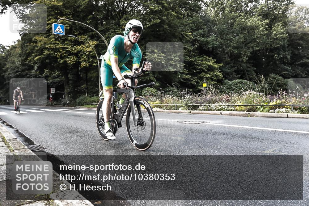 13.09.2026 - Stadtparktriathlon H.Heesch http://msf.ph/oto/10380353 13.09.2026 10:52:53 Radfahren 347, 354, 416, 543 meine-sportfotos.de