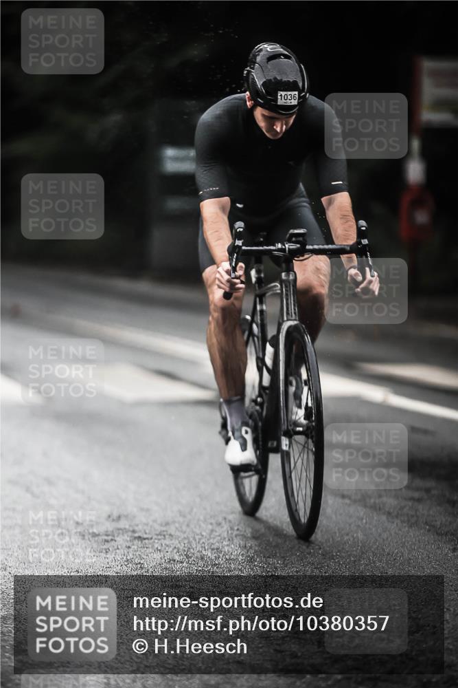 13.09.2026 - Stadtparktriathlon H.Heesch http://msf.ph/oto/10380357 13.09.2026 12:25:11 Radfahren 887, 1016, 1031, 1036, 1124 meine-sportfotos.de