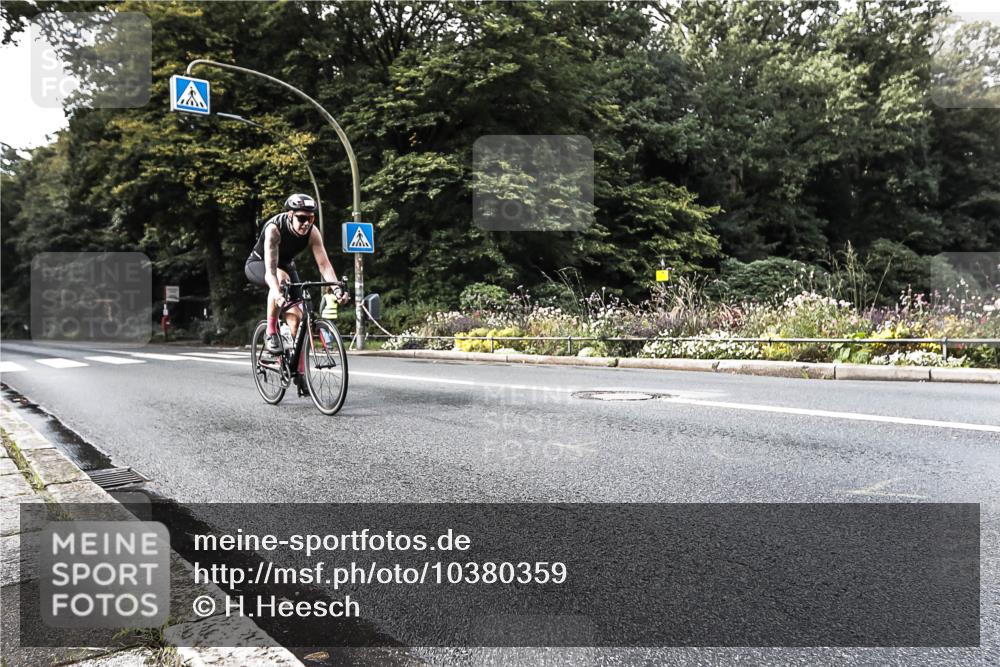 13.09.2026 - Stadtparktriathlon H.Heesch http://msf.ph/oto/10380359 13.09.2026 10:52:54 Radfahren 354, 416, 543 meine-sportfotos.de