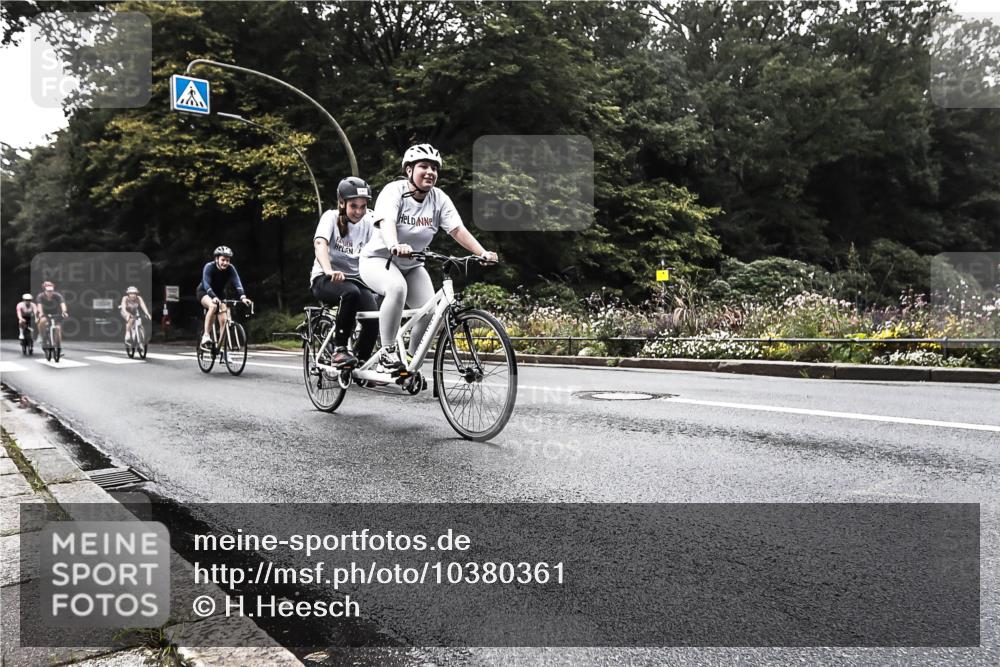 13.09.2026 - Stadtparktriathlon H.Heesch http://msf.ph/oto/10380361 13.09.2026 10:20:19 Radfahren 238, 248, 310, 390, 400, 433, 450 meine-sportfotos.de