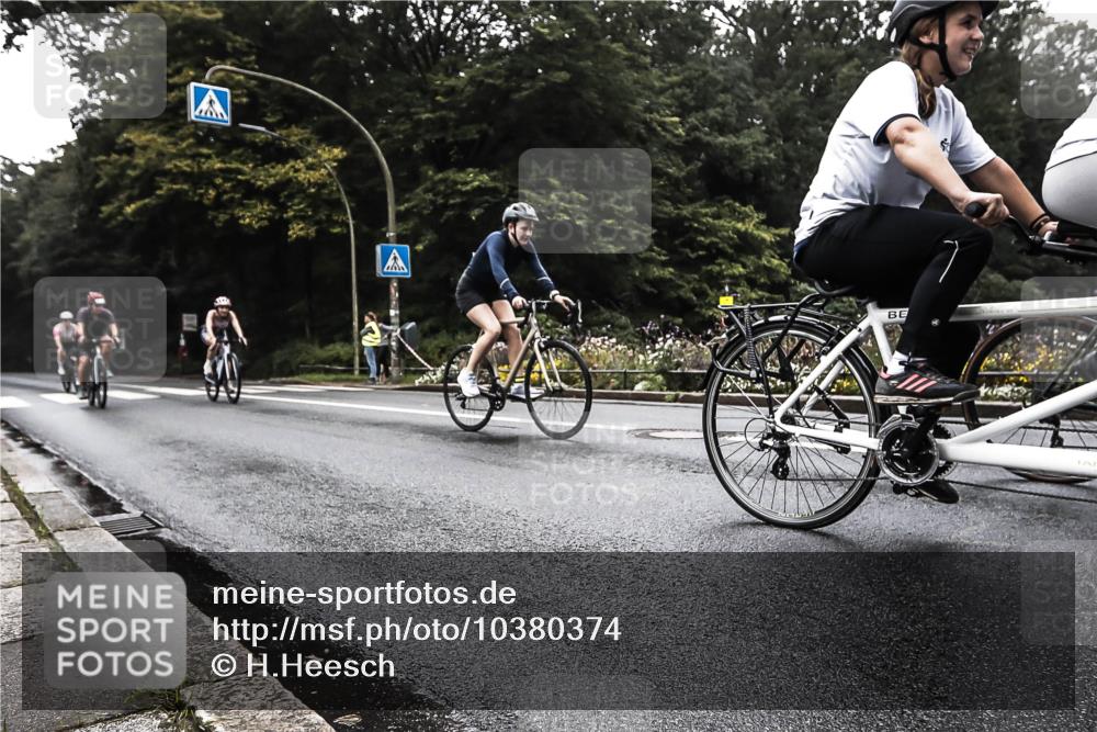 13.09.2026 - Stadtparktriathlon H.Heesch http://msf.ph/oto/10380374 13.09.2026 10:20:20 Radfahren 238, 248, 310, 385, 390, 400, 433, 450 meine-sportfotos.de