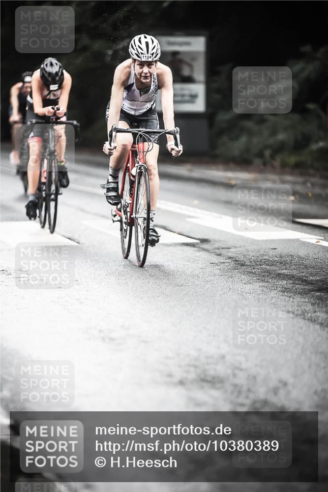 13.09.2026 - Stadtparktriathlon H.Heesch http://msf.ph/oto/10380389 13.09.2026 12:25:17 Radfahren 1031, 1036, 1048, 1085, 1104, 1124 meine-sportfotos.de