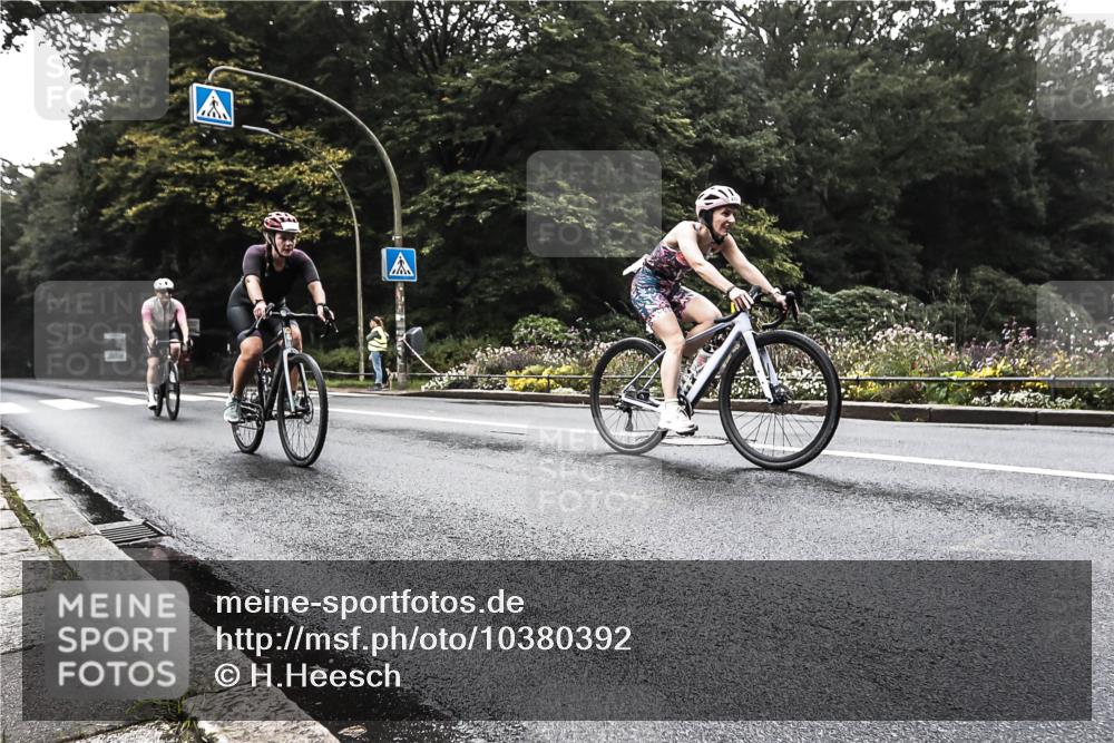 13.09.2026 - Stadtparktriathlon H.Heesch http://msf.ph/oto/10380392 13.09.2026 10:20:21 Radfahren 248, 310, 385, 390, 400, 433, 450 meine-sportfotos.de
