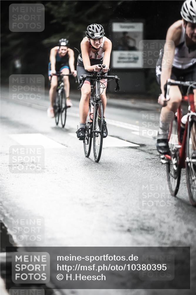 13.09.2026 - Stadtparktriathlon H.Heesch http://msf.ph/oto/10380395 13.09.2026 12:25:18 Radfahren 1031, 1048, 1085, 1104, 1124 meine-sportfotos.de