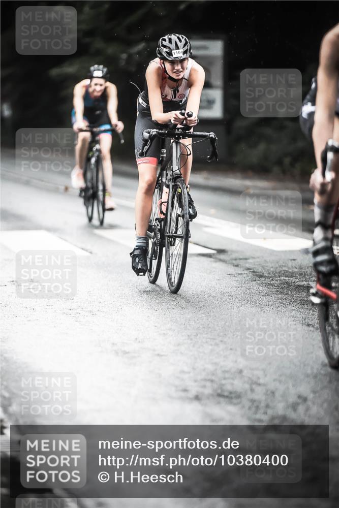 13.09.2026 - Stadtparktriathlon H.Heesch http://msf.ph/oto/10380400 13.09.2026 12:25:18 Radfahren 1031, 1048, 1085, 1104, 1124 meine-sportfotos.de