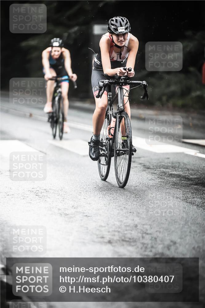 13.09.2026 - Stadtparktriathlon H.Heesch http://msf.ph/oto/10380407 13.09.2026 12:25:18 Radfahren 1031, 1048, 1085, 1104, 1124 meine-sportfotos.de