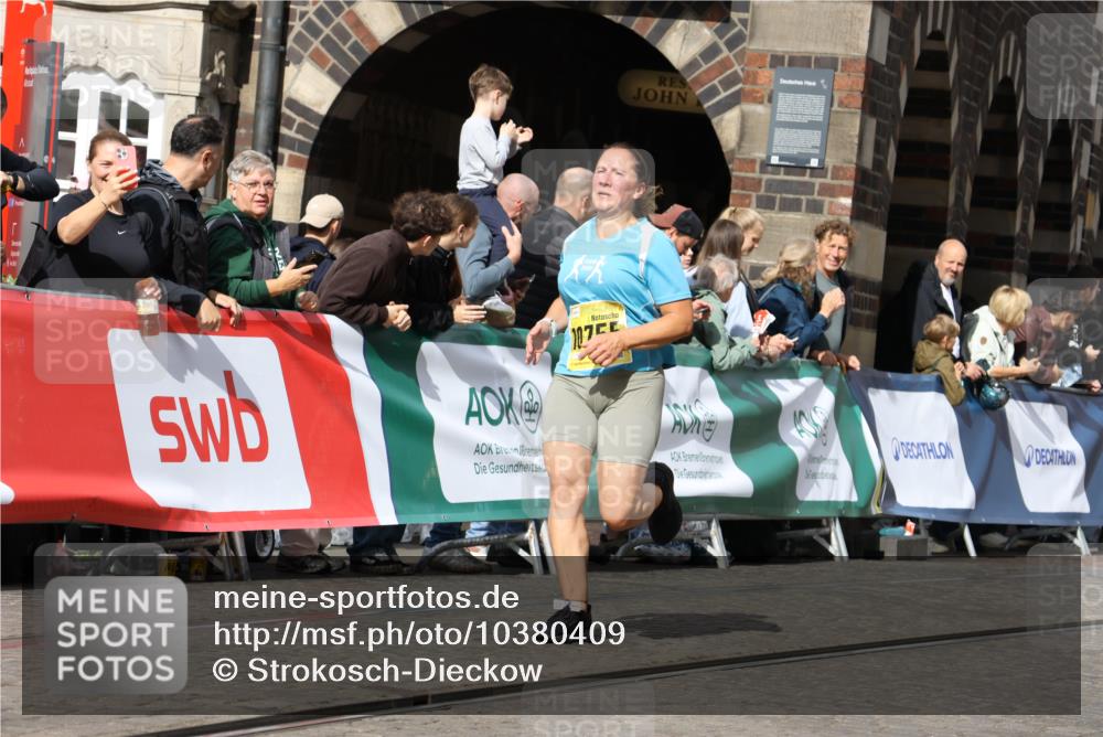 13.09.2026 - 21. swb-Marathon Bremen Strokosch-Dieckow http://msf.ph/oto/10380409 13.09.2026 11:04:37 Ziel 10182, 10245, 10291, 10390, 10516, 10526, 10613, 10671, 10672, 11214, 11215, 11221, 11248, 11336, 11410, 11539, 11720, 11726, 11740, 12001, 12009, 12103, 12113, 12276, 12929, 10198, 10283, 10315, 10481, 10729, 10855, 10856, 10940, 11006, 11272, 11364, 11366, 11395, 11518, 11592, 11705, 11757, 12005, 12420, 12493, 12495, 12498, 12500, 12502, 12563 meine-sportfotos.de