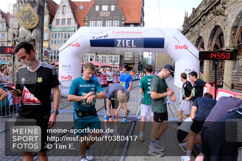 13.09.2026 - 21. swb-Marathon Bremen Tim E. http://msf.ph/oto/10380417 13.09.2026 13:16:12 Ziel 145, 982, 1955, 2623, 2733, 3119, 3149, 3422, 3689, 3836, 3991, 4823, 5430, 5474, 5588, 5913, 6481, 7307, 7413, 9122, 9278, 13149, 13249 meine-sportfotos.de