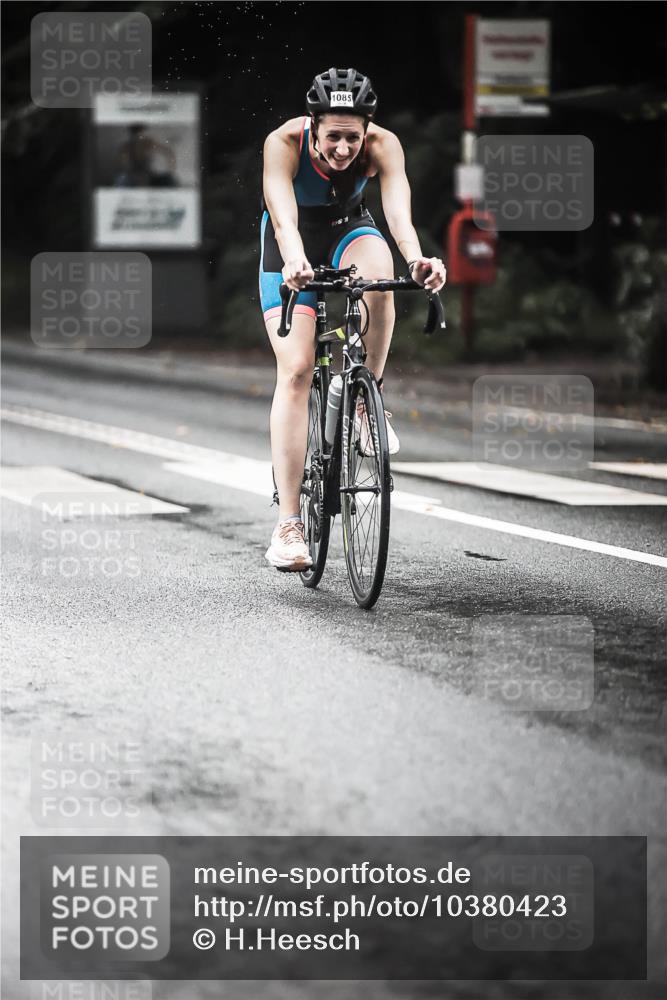 13.09.2026 - Stadtparktriathlon H.Heesch http://msf.ph/oto/10380423 13.09.2026 12:25:19 Radfahren 1031, 1048, 1085, 1104, 1124 meine-sportfotos.de