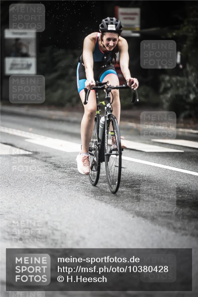 13.09.2026 - Stadtparktriathlon H.Heesch http://msf.ph/oto/10380428 13.09.2026 12:25:19 Radfahren 1031, 1048, 1085, 1104, 1124 meine-sportfotos.de