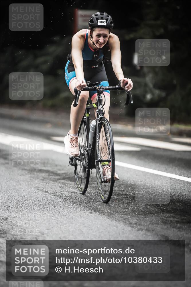 13.09.2026 - Stadtparktriathlon H.Heesch http://msf.ph/oto/10380433 13.09.2026 12:25:19 Radfahren 1031, 1048, 1085, 1104, 1124 meine-sportfotos.de